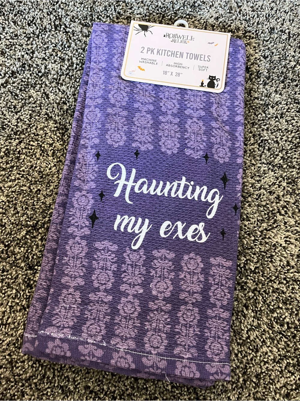 Set of 2 kitchen hand towels “haunting my exes”